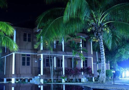 Green Village Pasir Salak Eco River Resort Kampung Gajah  Eksteriør billede